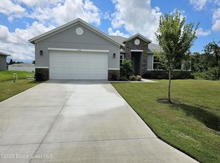 240 Halloran St SE, PALM BAY, FL 32909