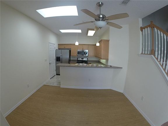 3rd image of 1020 Creek Park Dr