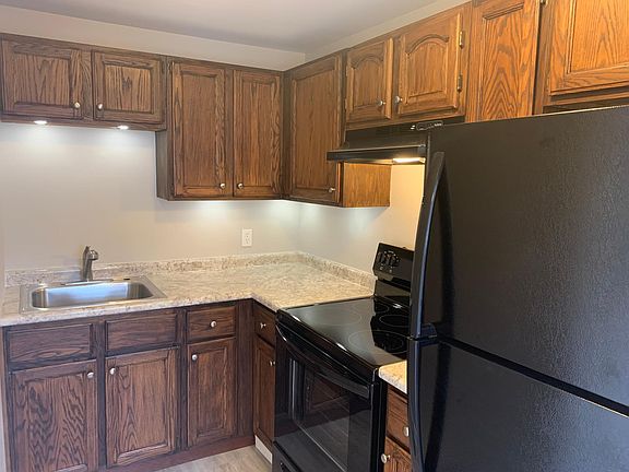 Updated kitchen with recently replaced countertop and appliances.