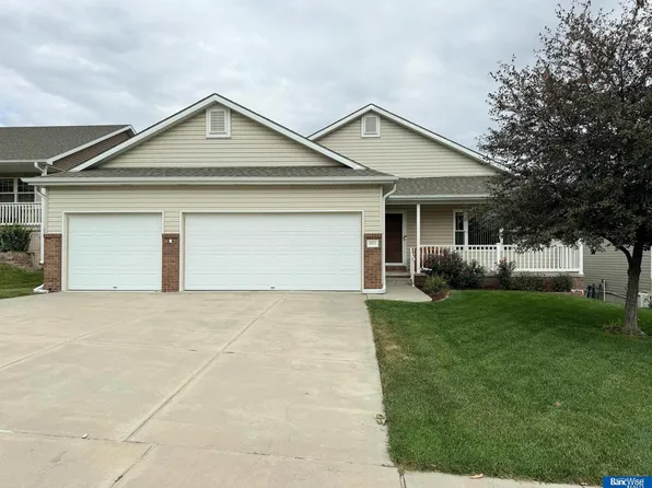 8800 Colby St, Lincoln, NE 68505