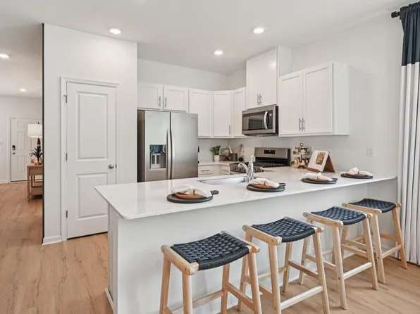 62 Robert Dr, Runnemede, NJ 08078