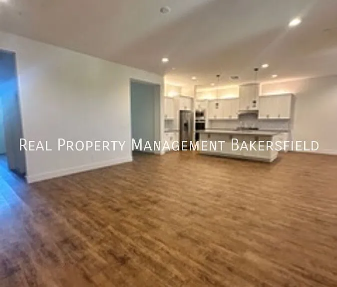 823 Brookline Ln — Photo 30