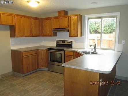 2nd image of 7506 NE 157th Ave