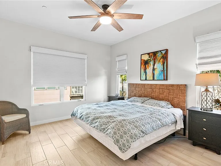 1519 Doheny Way — Photo 11