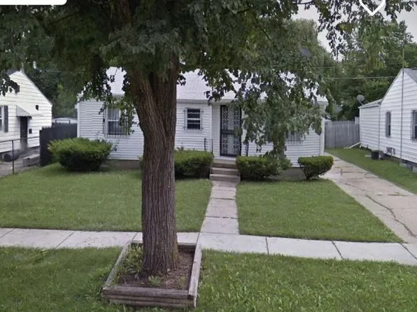 1313 Bent Dr, Flint, MI 48504