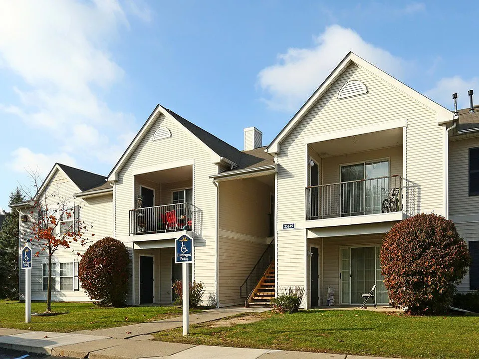 Building Photo 4