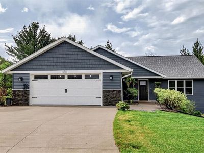 695 Autumn Drive, Altoona, WI, 54720