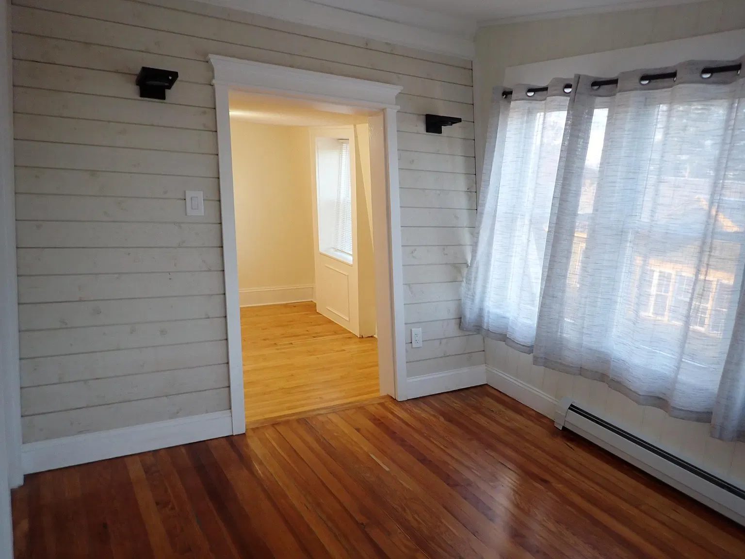 2 bed, 1150 sqft, $1,825 — Photo 4