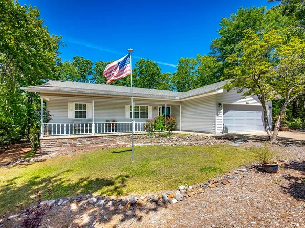 4 Miranda Ln, Hot Springs Village, AR 71909