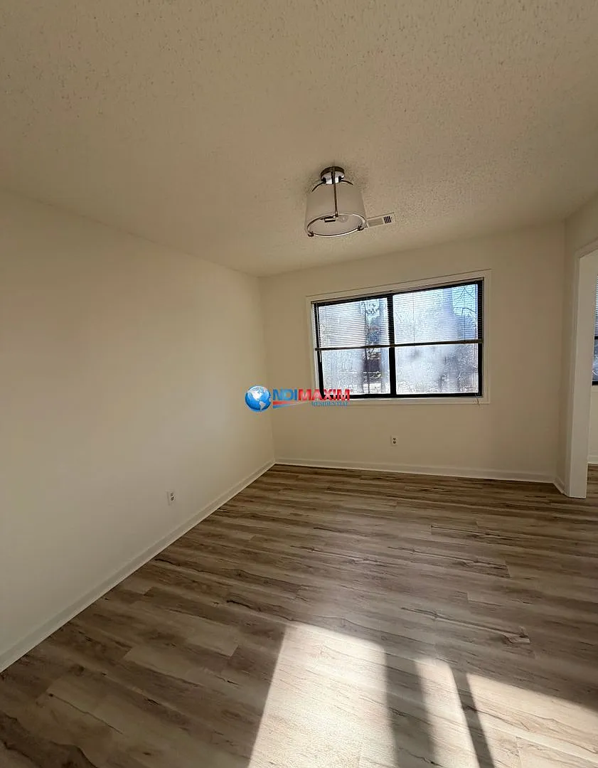 Renovated townhouse in Peachtree Corners — Photo 3