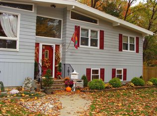 472 Ridge Rd, West Milford, NJ 07480