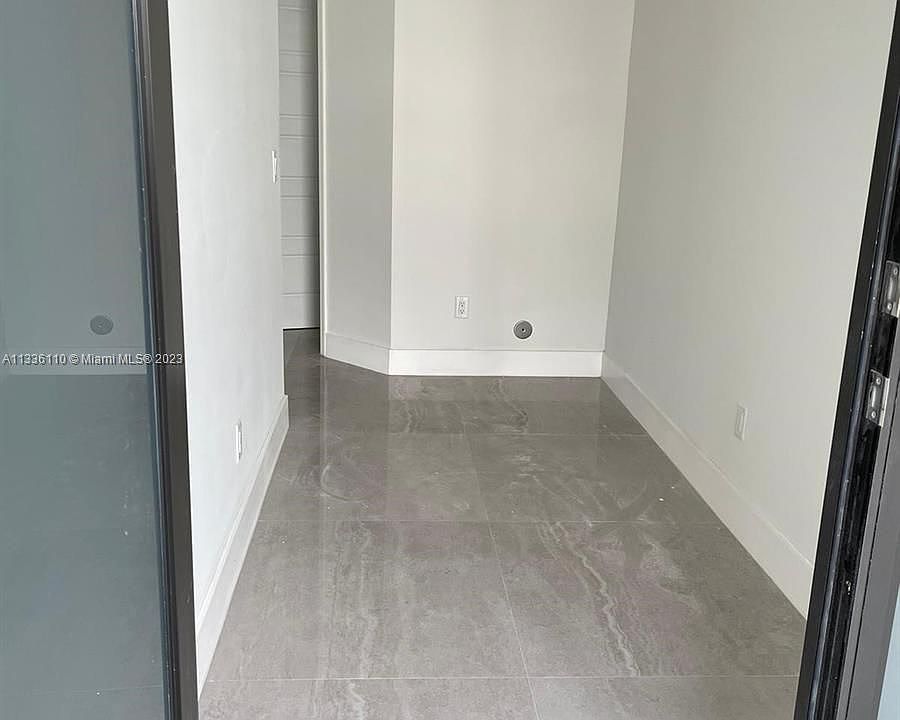 1st image of 3246 SW 44th St #2