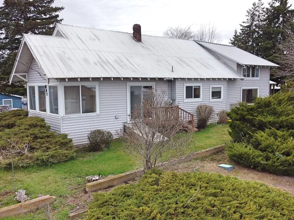 825 NE 1st St, Dufur, OR 97021