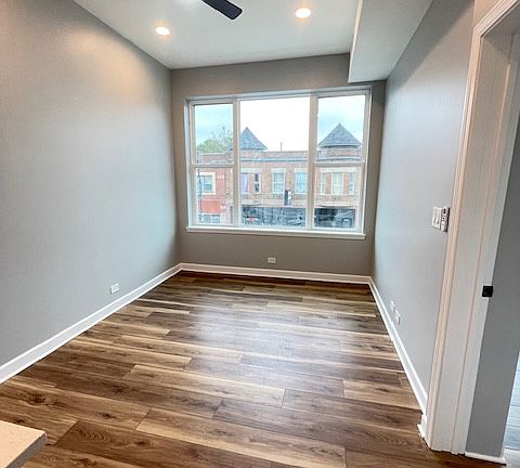 4th image of 1719 W Chicago Ave #1