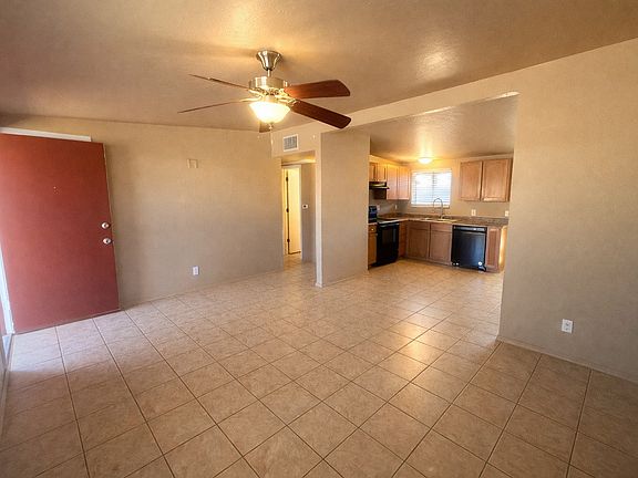 2nd image of 2821 N Columbus Blvd APT 13