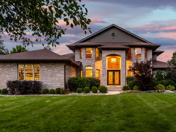 2691 Deer Run, Zionsville, IN 46077