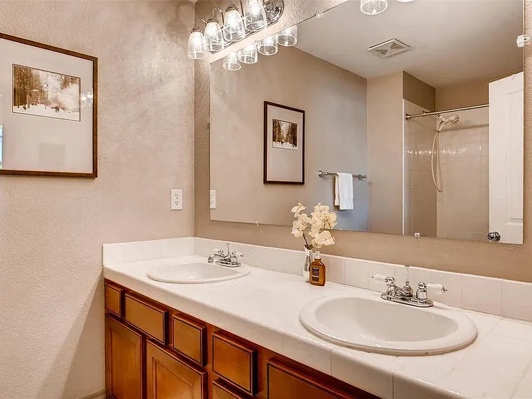 3211 Zuni St #13 — Photo 10