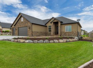 202 E Spinnaker Bay Dr, Saratoga Springs, UT 84045
