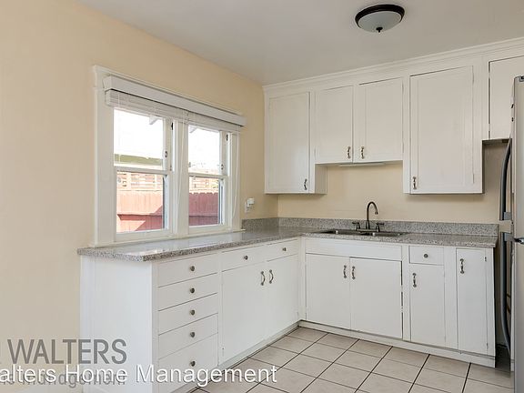 5th image of 3051 B St