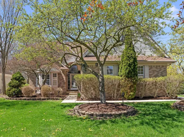 485 Cherry Grove Ln, Commerce Township, MI 48390