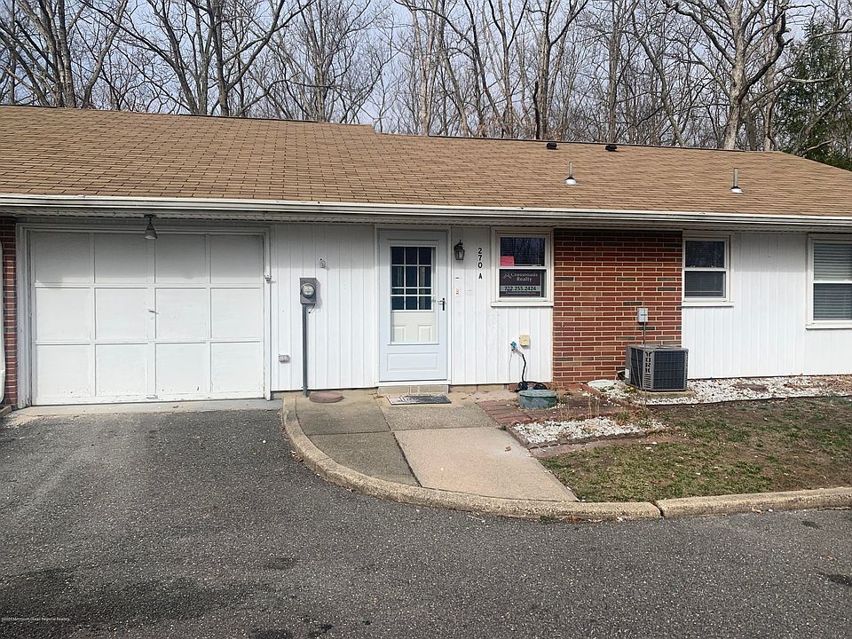 1st image of 270A Kingston Ct