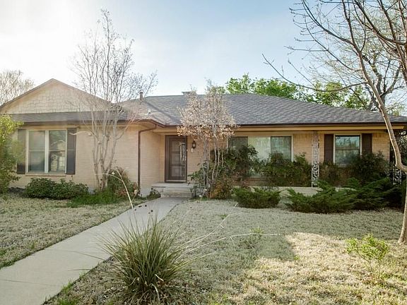 3rd image of 1514 Hiawatha Way