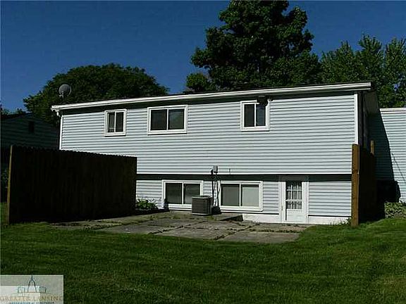 2nd image of 4807 Woodlyn Dr