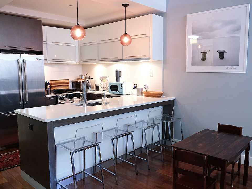 1st image of 214 N 11th St APT 1A