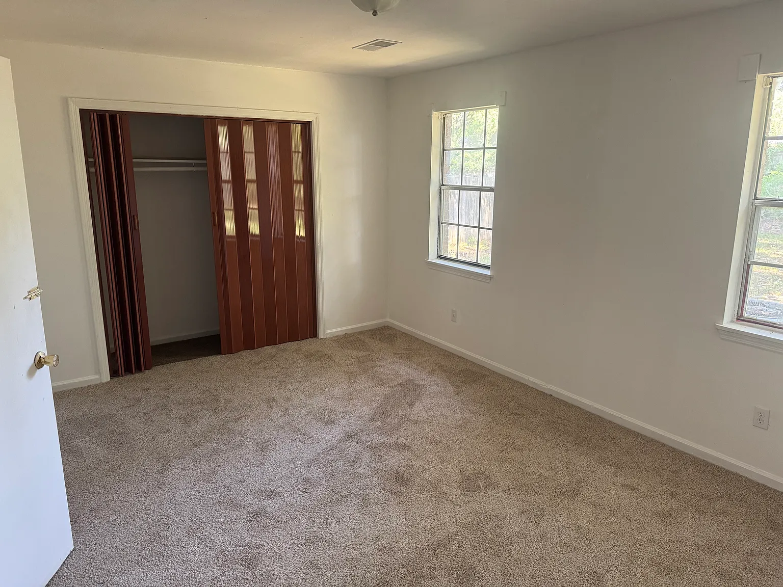 1 bed, 950 sqft, $1,000 — Photo 2