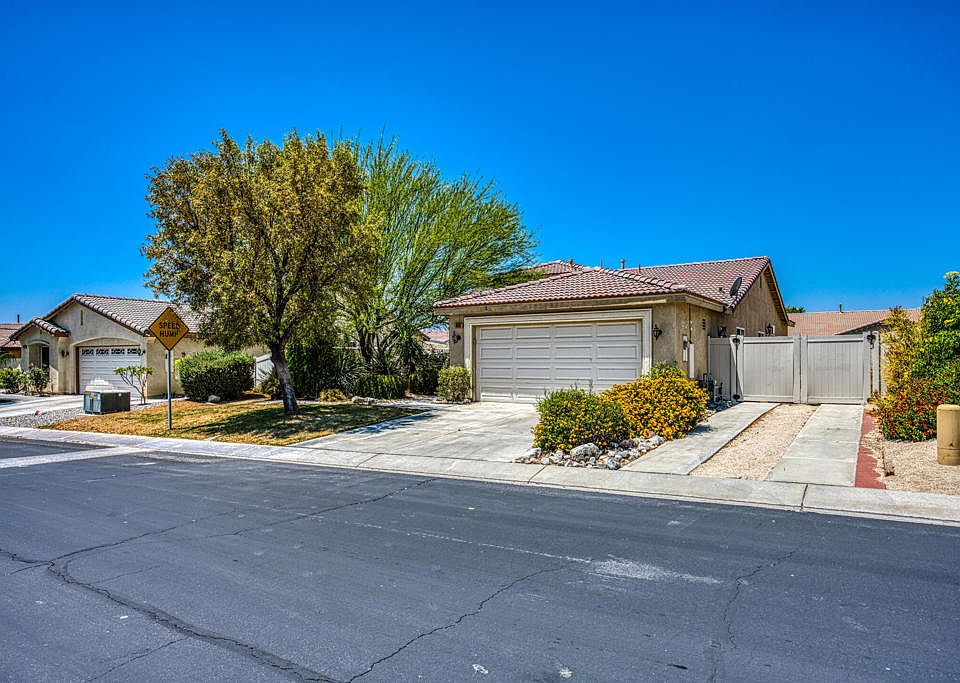 1st image of 8585 Mount Whitney Ave