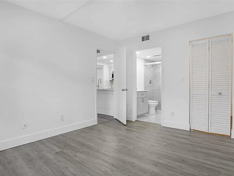 9466 Boca Cove Cir #303 — Photo 57