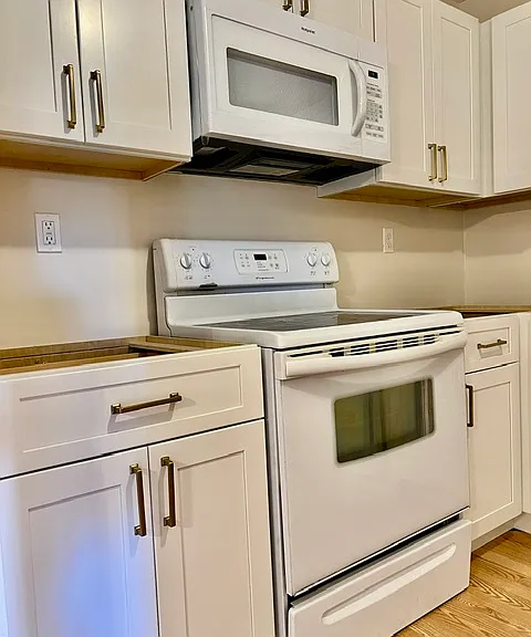 2118 Cromwell Hills Dr — Photo 7