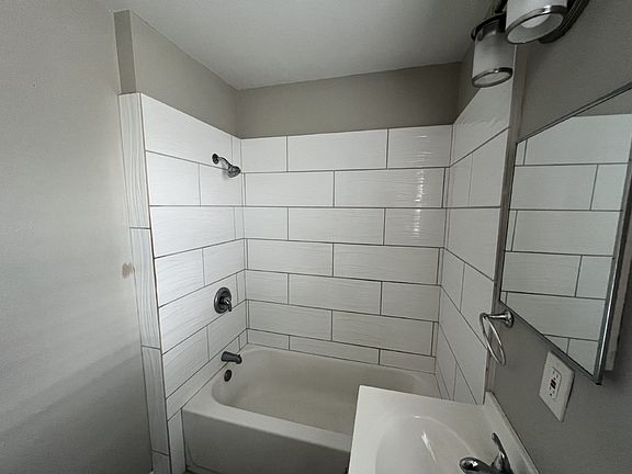 3rd image of 103 Thomas Jefferson Dr #2