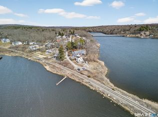 43 Drawbridge Rd, Preston, CT 06365