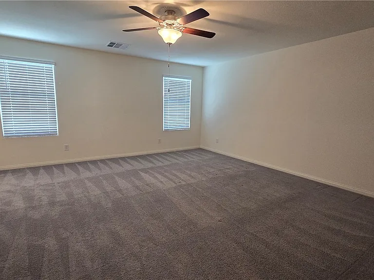 7647 Duran Harbor Ln — Photo 37