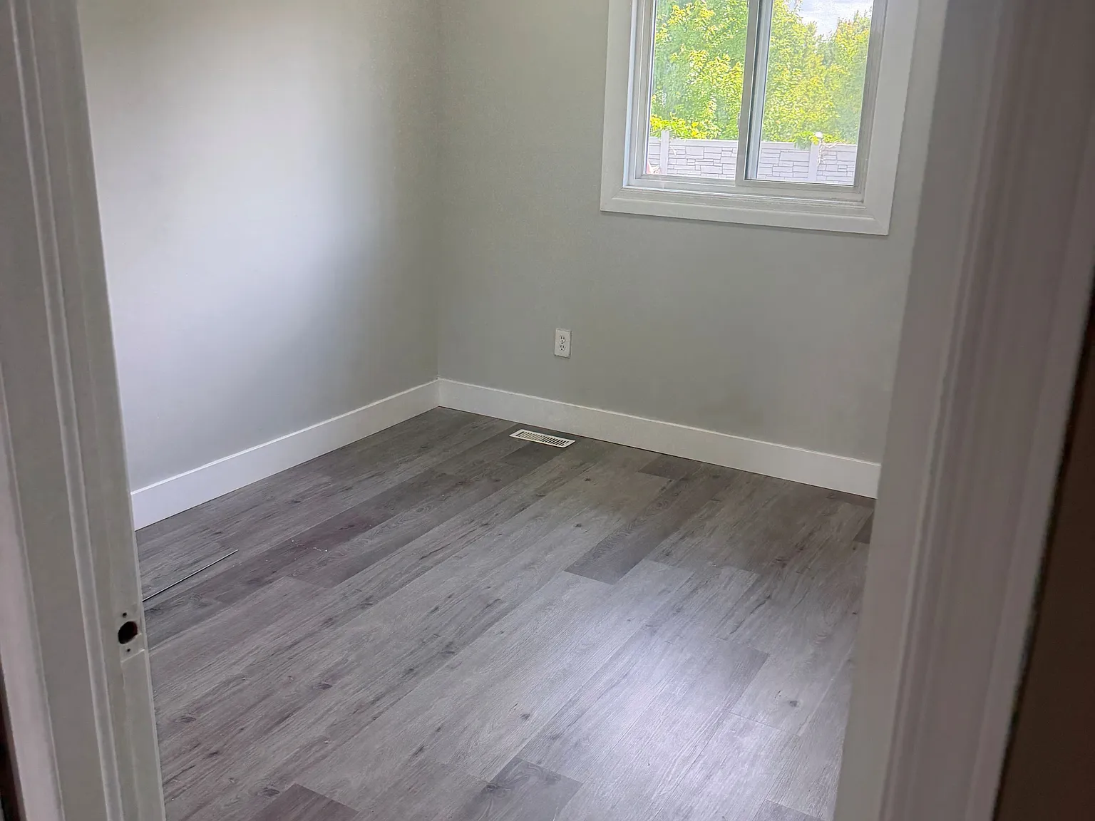 4 bed, $3,199 — Photo 2