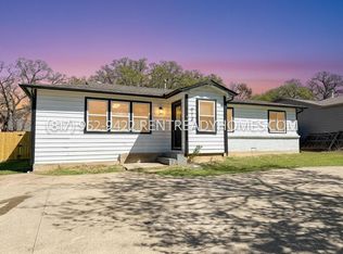 913 Harrison Dr, Kennedale, TX 76060