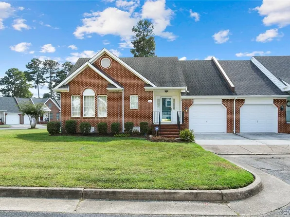 122 Ashley Pl, Colonial Heights, VA 23834