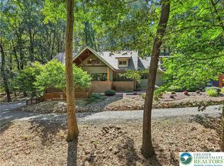 1526 Parkland Rd, Coopersburg, PA 18036