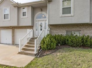 5074 NW Woodside Dr, Riverside, MO 64150