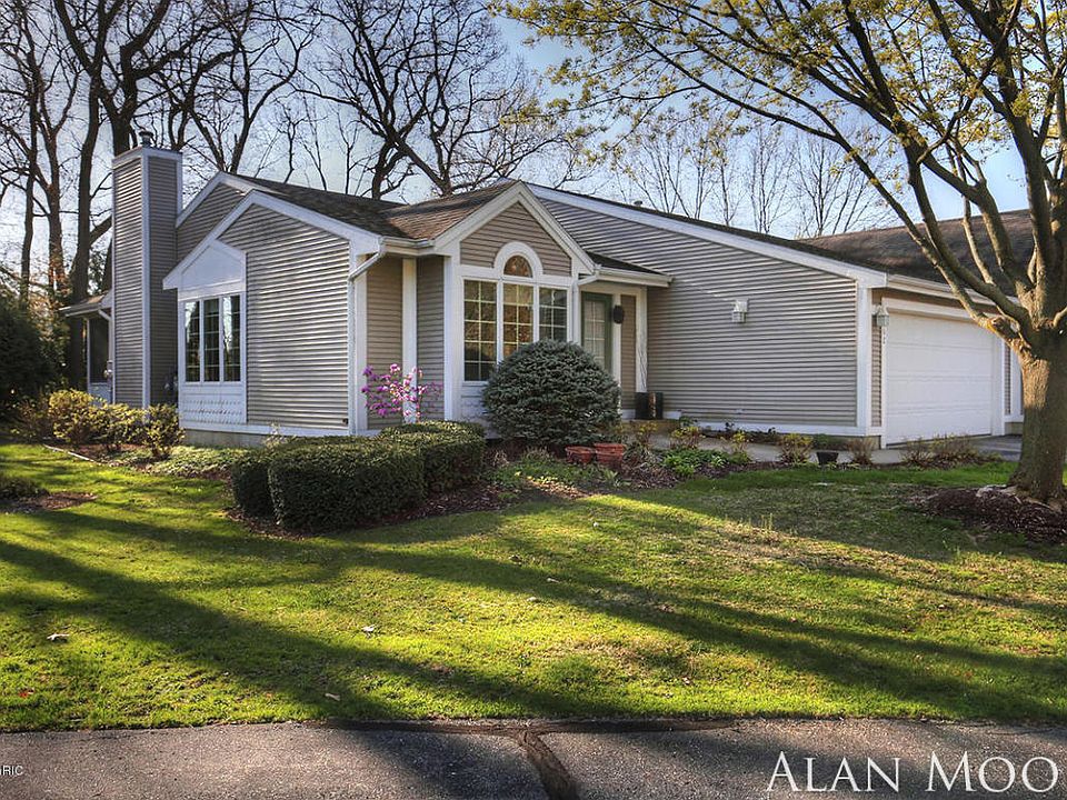 1st image of 4362 Valley Vale Dr NE