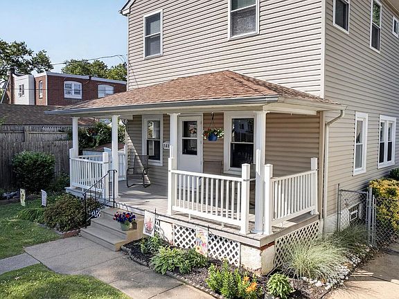 2nd image of 1409 Bleigh Ave
