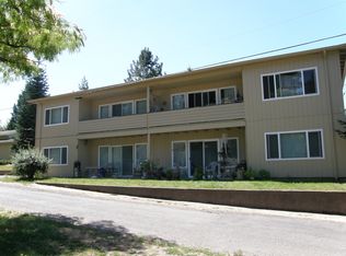 687 Ramsey St NE APT B, Castle Rock, WA 98611