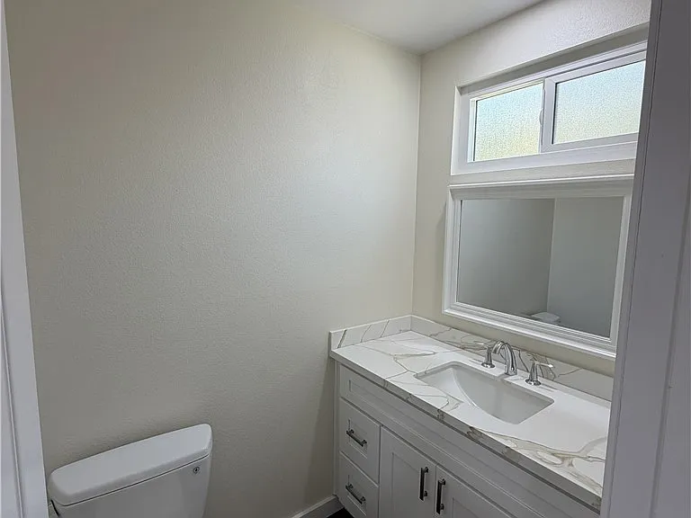 8876 Barcelona Plz — Photo 3