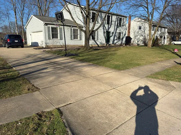 2463 Silver Springs Dr, Stow, OH 44224