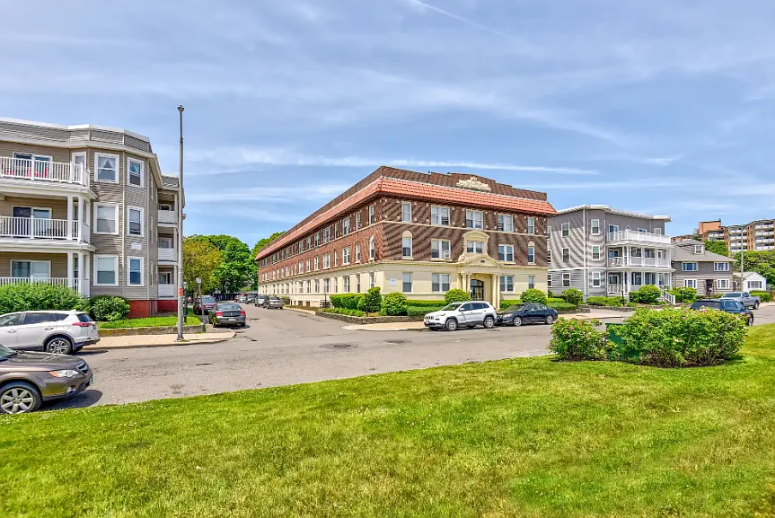 11 - 17 Beach Road Apartments