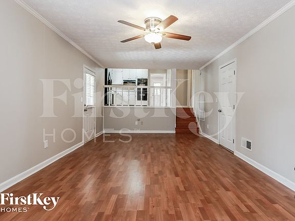 3rd image of 1459 Ridgeland Ct
