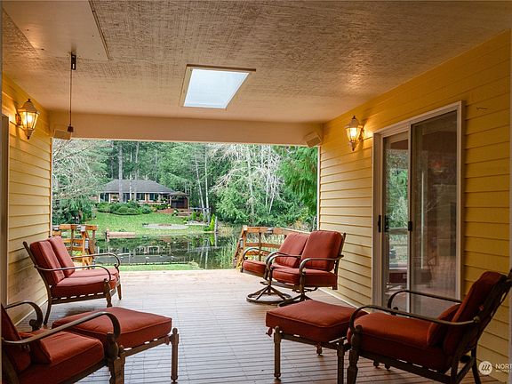 5th image of 430 E Lakeshore Drive