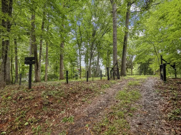 106 Beech St, Roswell, GA 30075