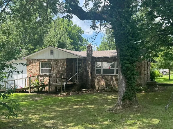 114 Rock Ave, Mountain View, AR 72560